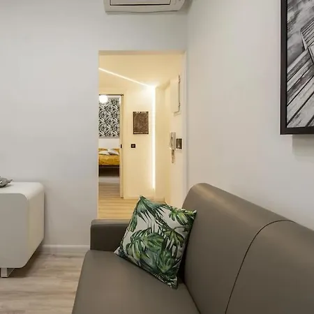Edolo46 - Station Apartment